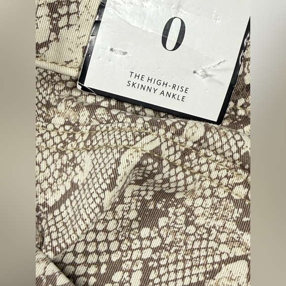 WHBM Snakeskin Print High Rise Skinny Jeans Sz 0 Sculpt Fit Stretch Regular NWT - Picture 9 of 12